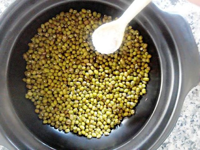 【绿豆茶】步骤2