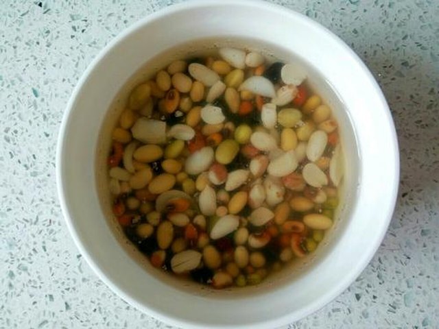 【五谷杂粮豆浆】步骤4制作图解