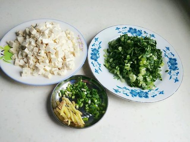 【青菜豆腐末汤羹】步骤2制作图解