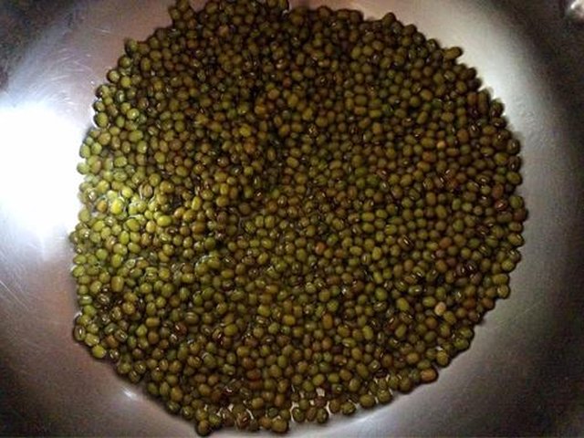 【消暑绿豆汤】步骤1